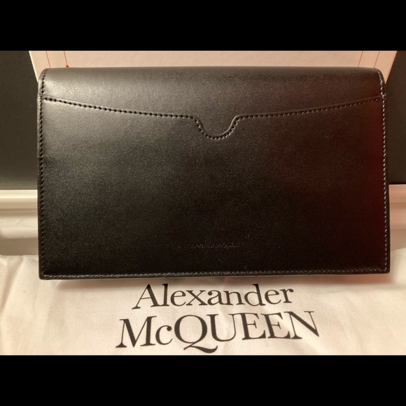 ALEXANDER McQUEEN Medium Skull Bag - Picture 3 of 7